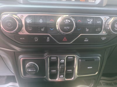 2022 Jeep Wrangler Unlimited Sahara 4x4