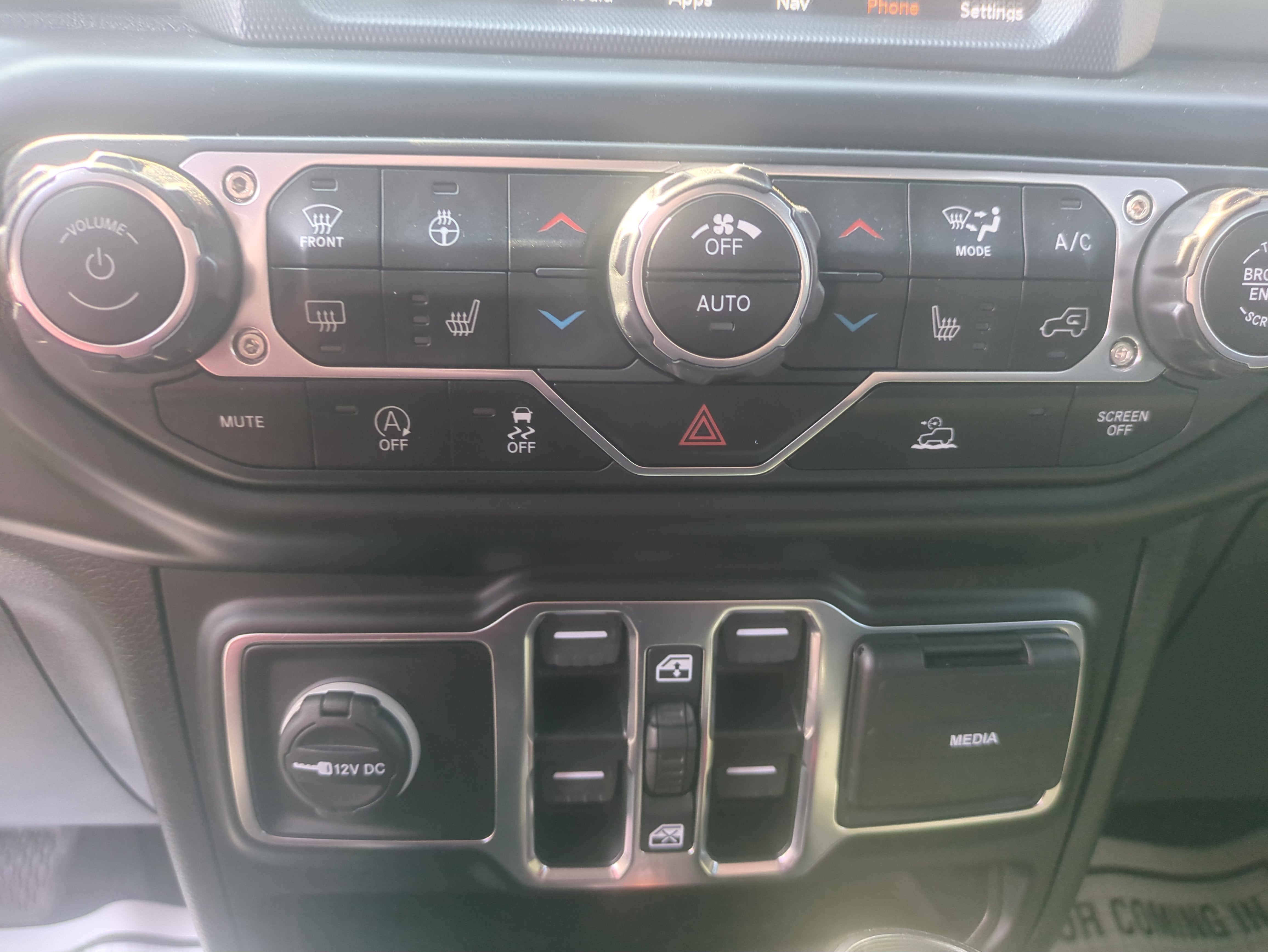 2022 Jeep Wrangler Unlimited Sahara 4x4