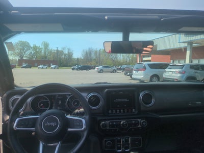 2022 Jeep Wrangler Unlimited Sahara 4x4