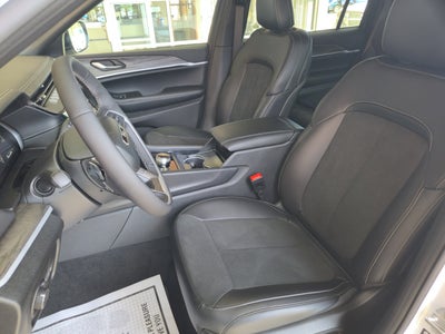 2026 Jeep Grand Cherokee GRAND CHEROKEE L LAREDO ALTITUDE 4X4