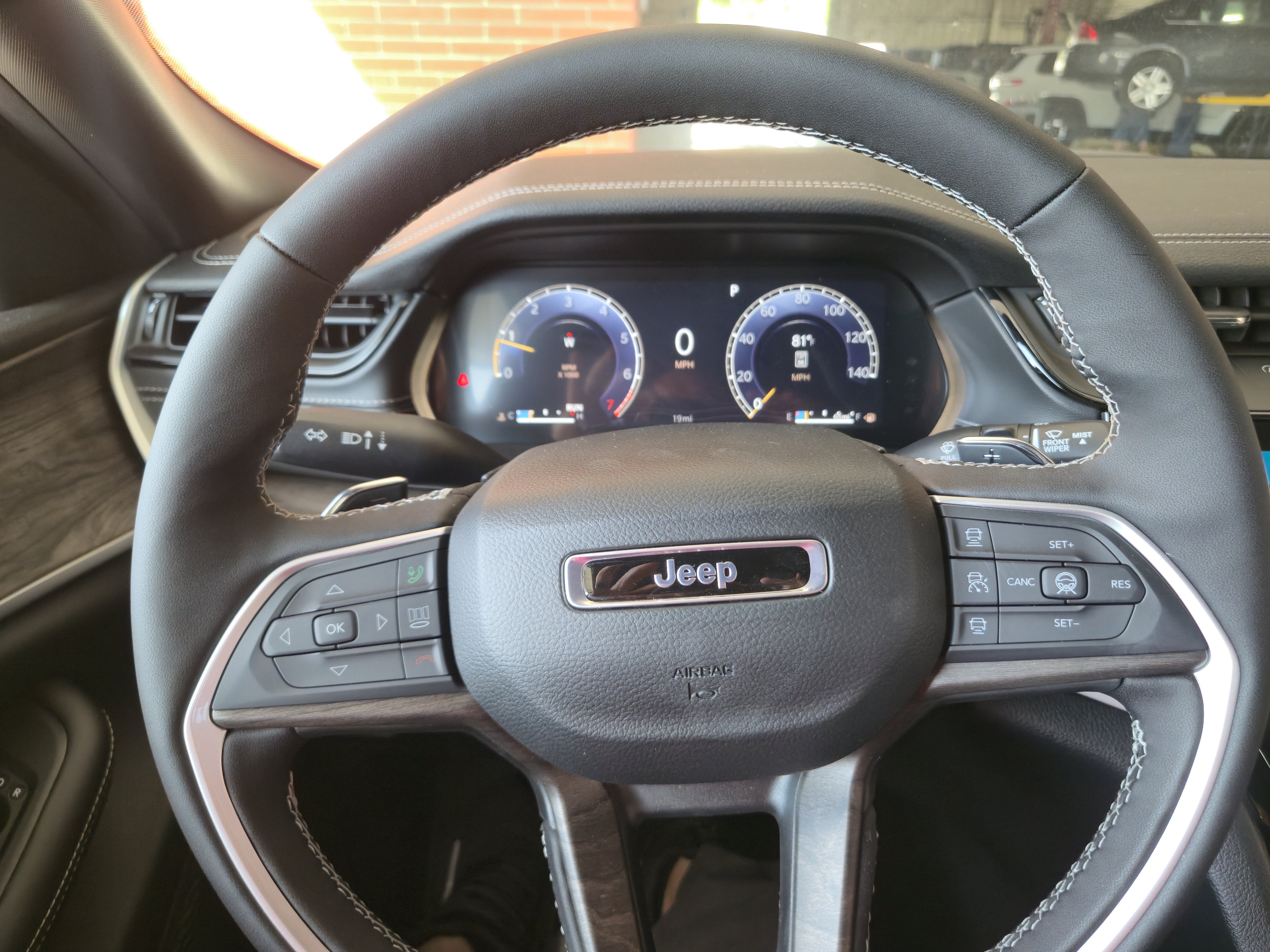 2026 Jeep Grand Cherokee GRAND CHEROKEE L LAREDO ALTITUDE 4X4