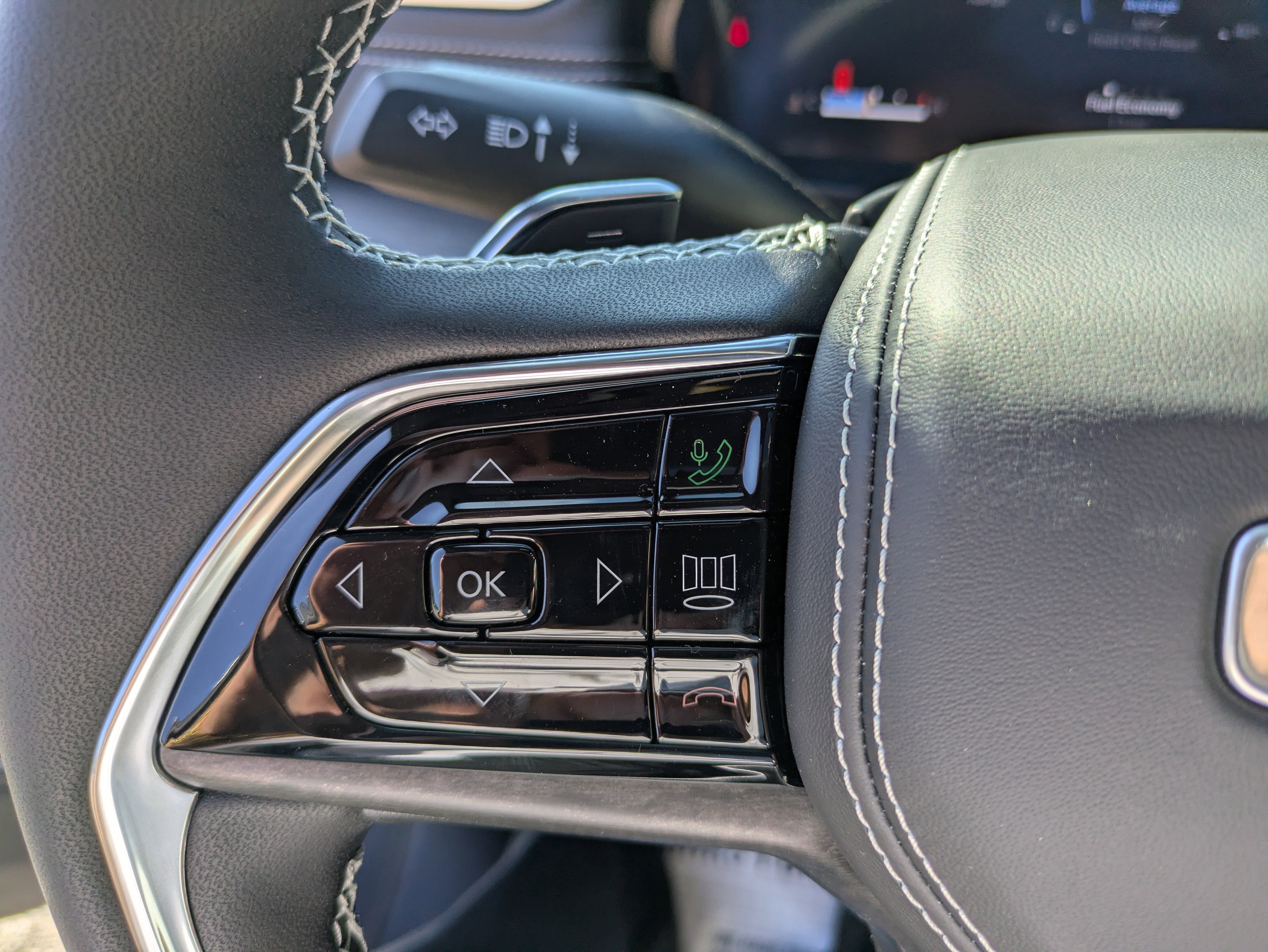 2025 Jeep Grand Cherokee GRAND CHEROKEE L OVERLAND 4X4