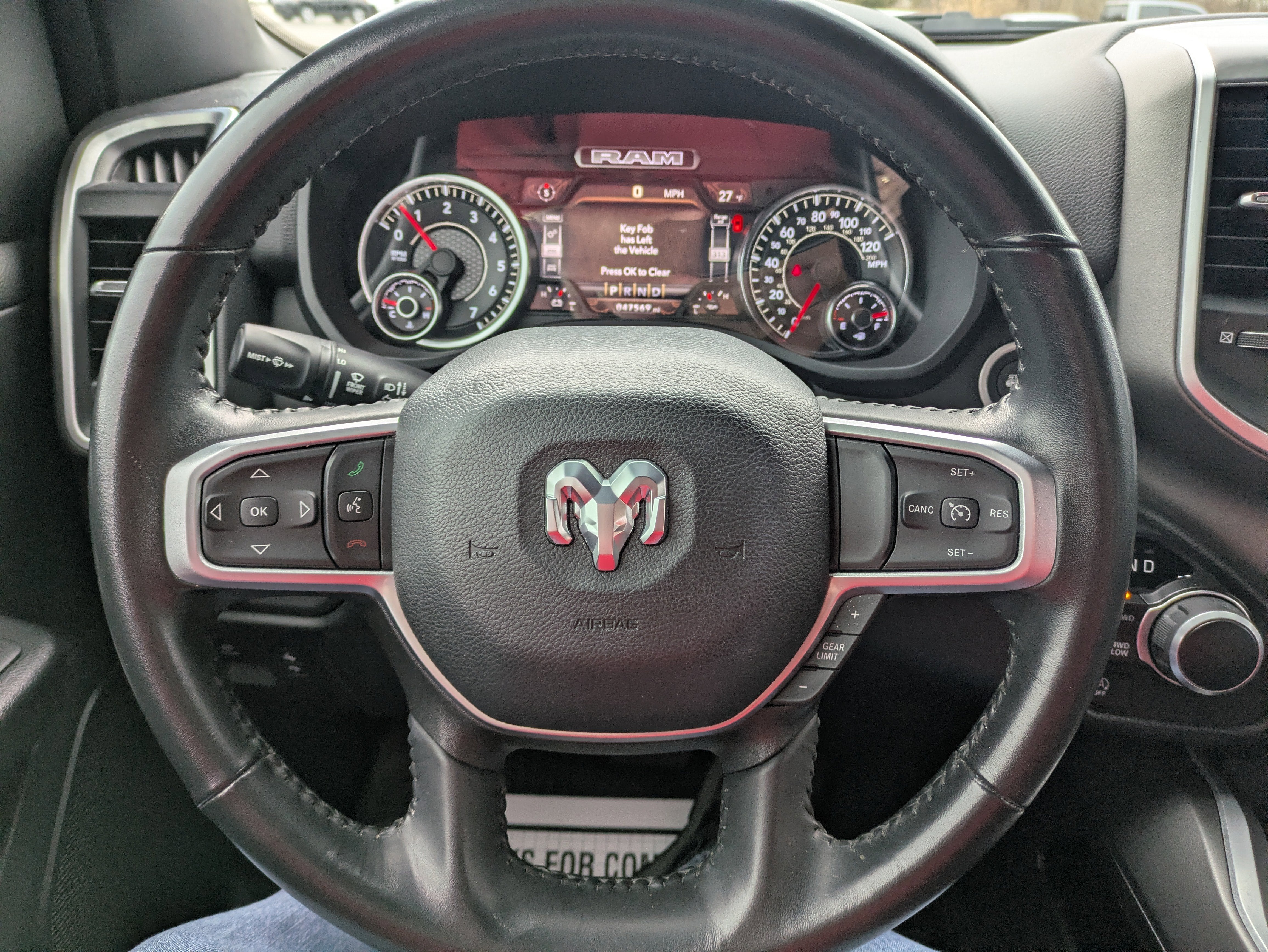 2022 RAM 1500 Big Horn Crew Cab 4x4 5'7' Box