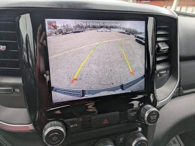 2022 RAM 1500 Big Horn Crew Cab 4x4 5'7' Box