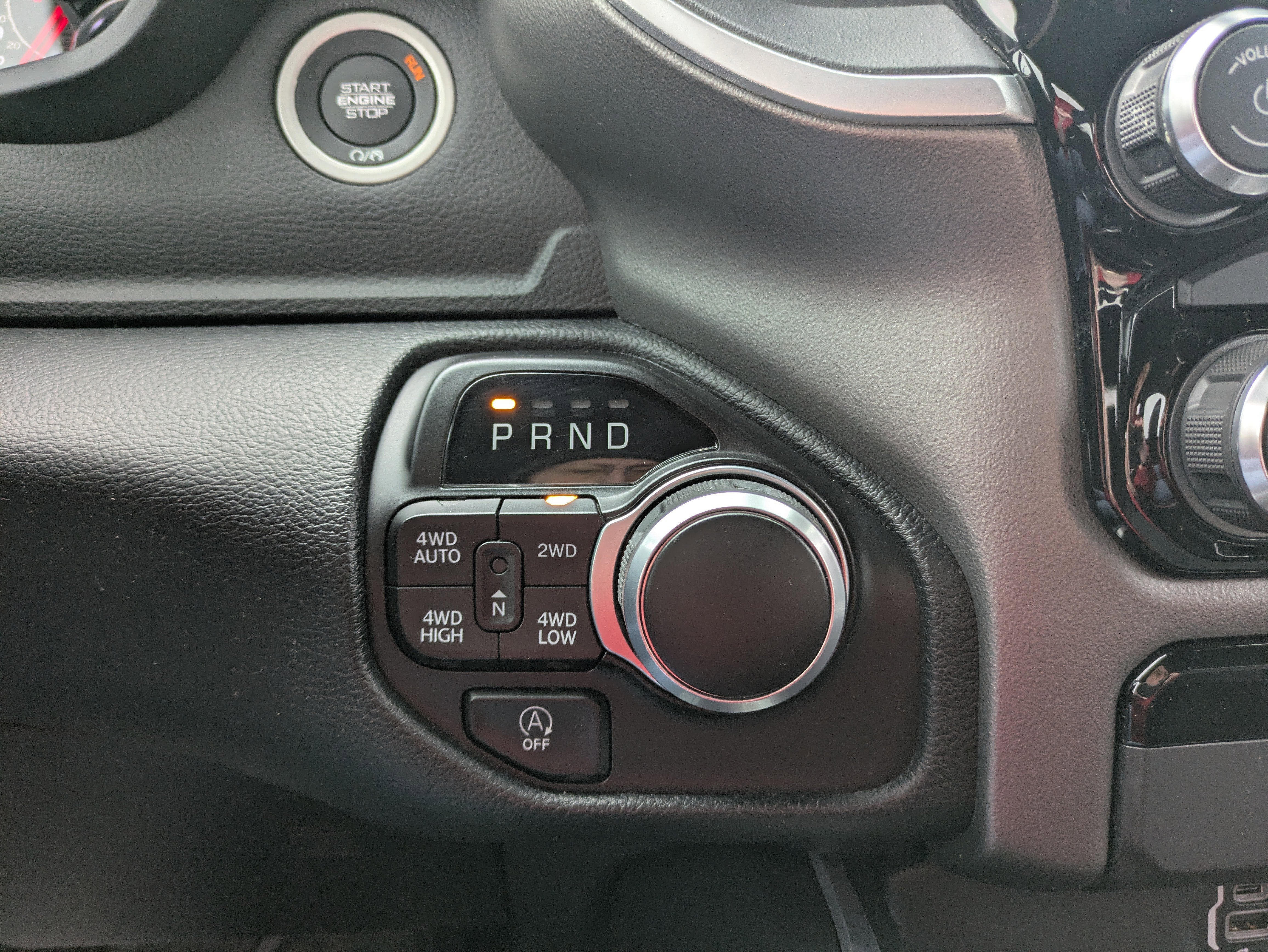 2022 RAM 1500 Big Horn Crew Cab 4x4 5'7' Box