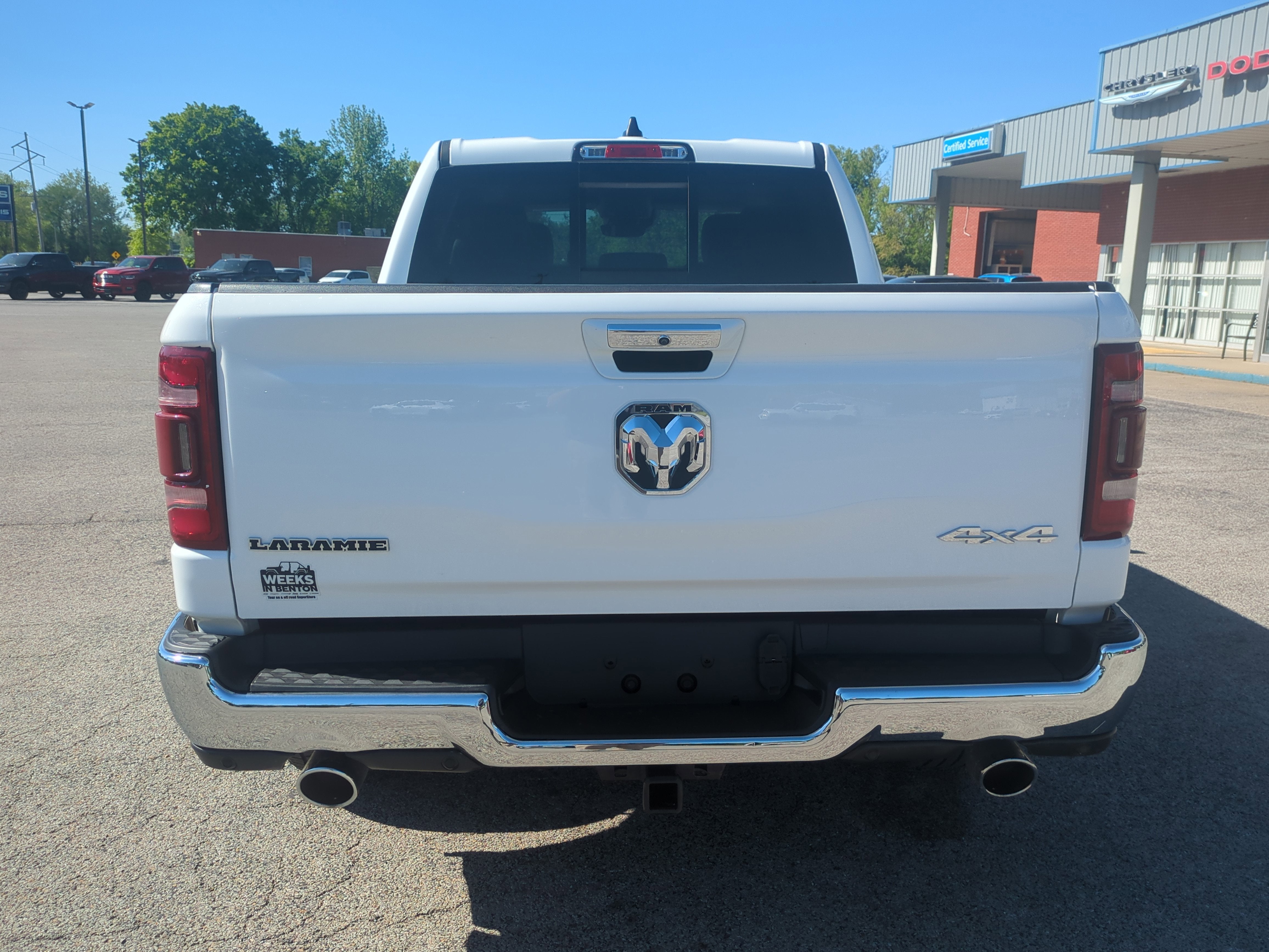 2022 RAM 1500 Laramie Crew Cab 4x4 5'7' Box