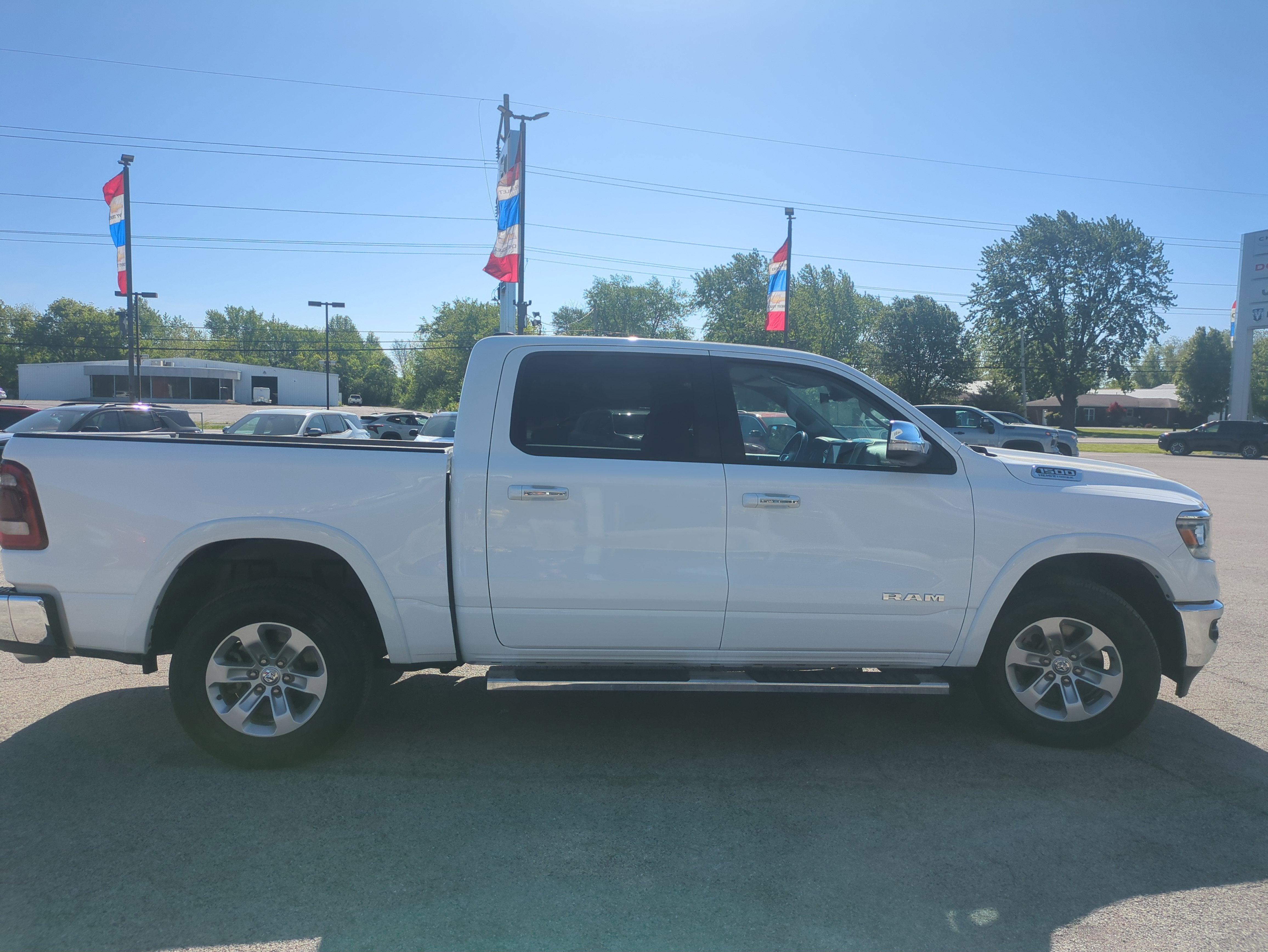 2022 RAM 1500 Laramie Crew Cab 4x4 5'7' Box