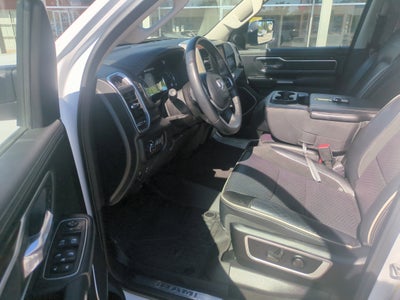 2022 RAM 1500 Laramie Crew Cab 4x4 5'7' Box