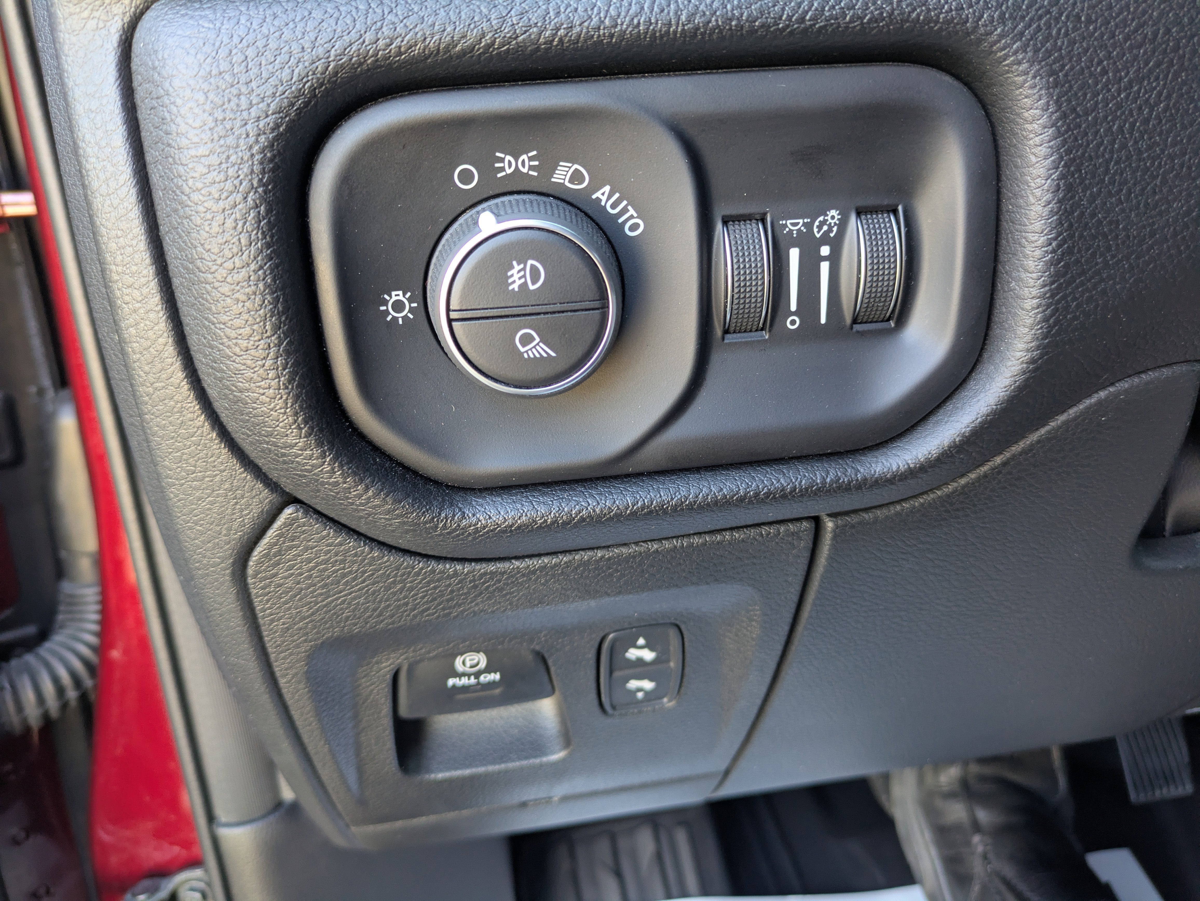 2025 RAM 1500 Rebel Crew Cab 4x4 5'7' Box