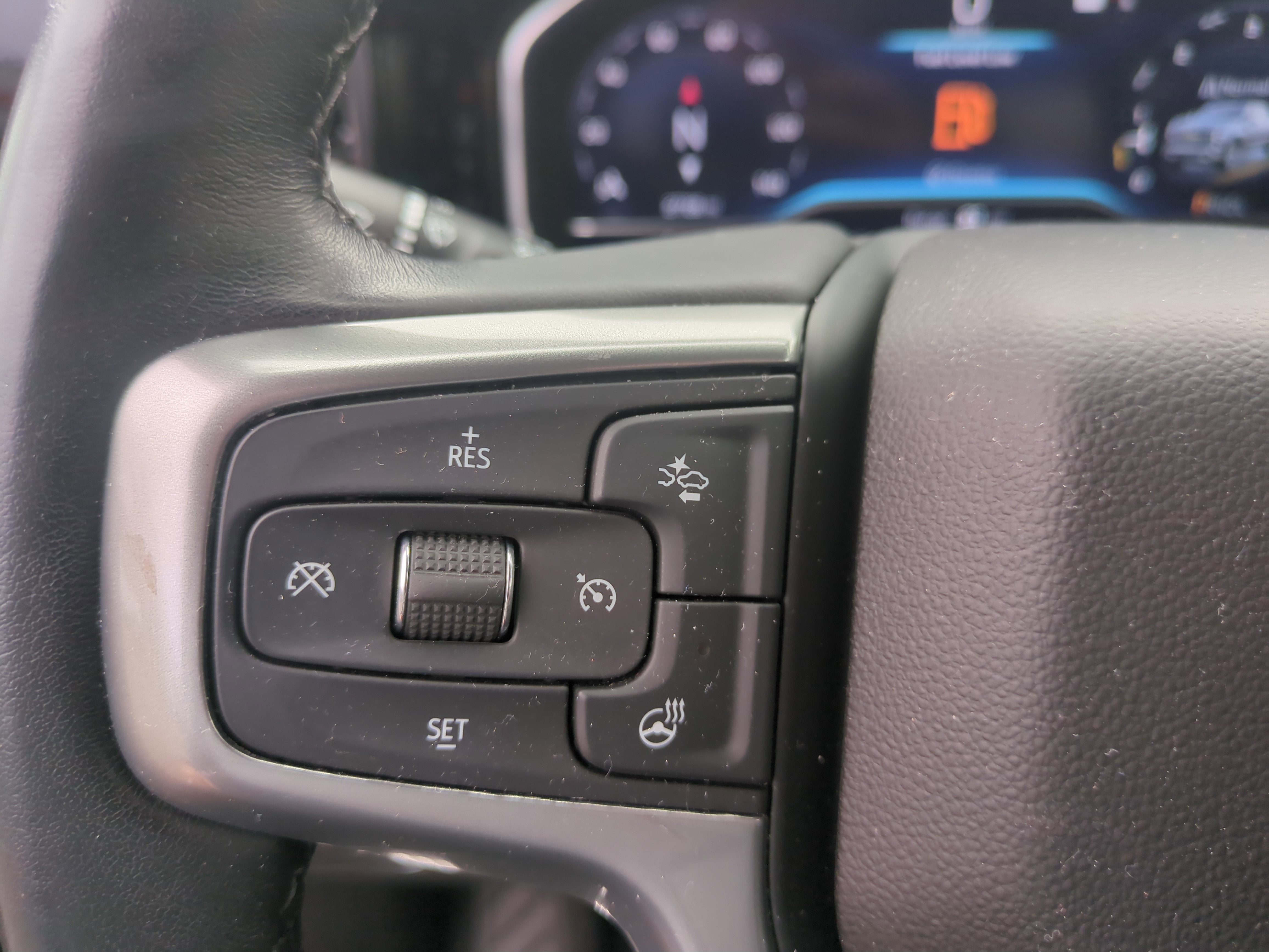 2022 Chevrolet Silverado 1500 4WD Crew Cab Short Bed LT with 2FL