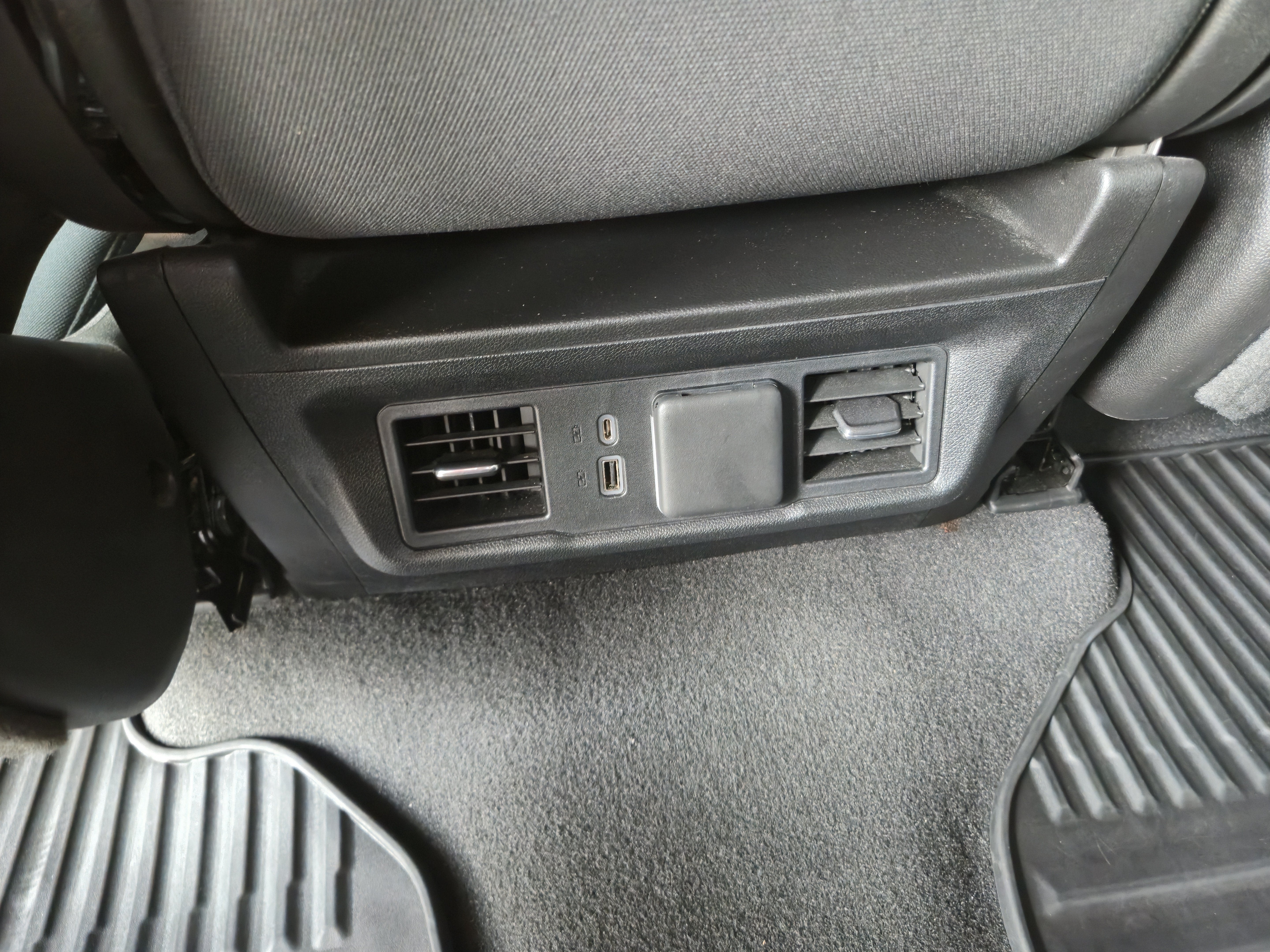 2023 Chevrolet Silverado 1500 4WD Crew Cab Short Bed LT with 2FL
