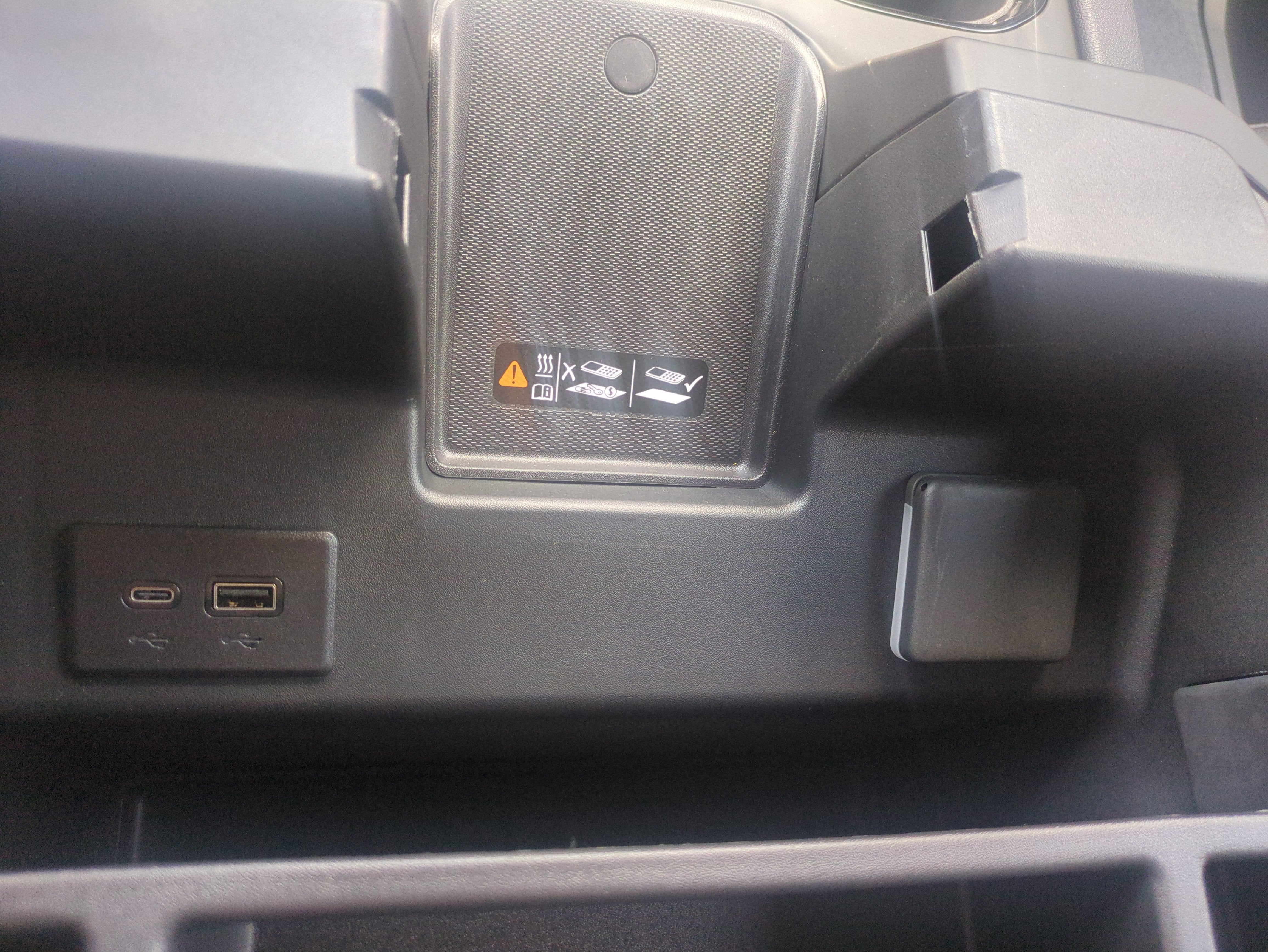 2025 GMC Sierra 1500 4WD Crew Cab Short Box AT4