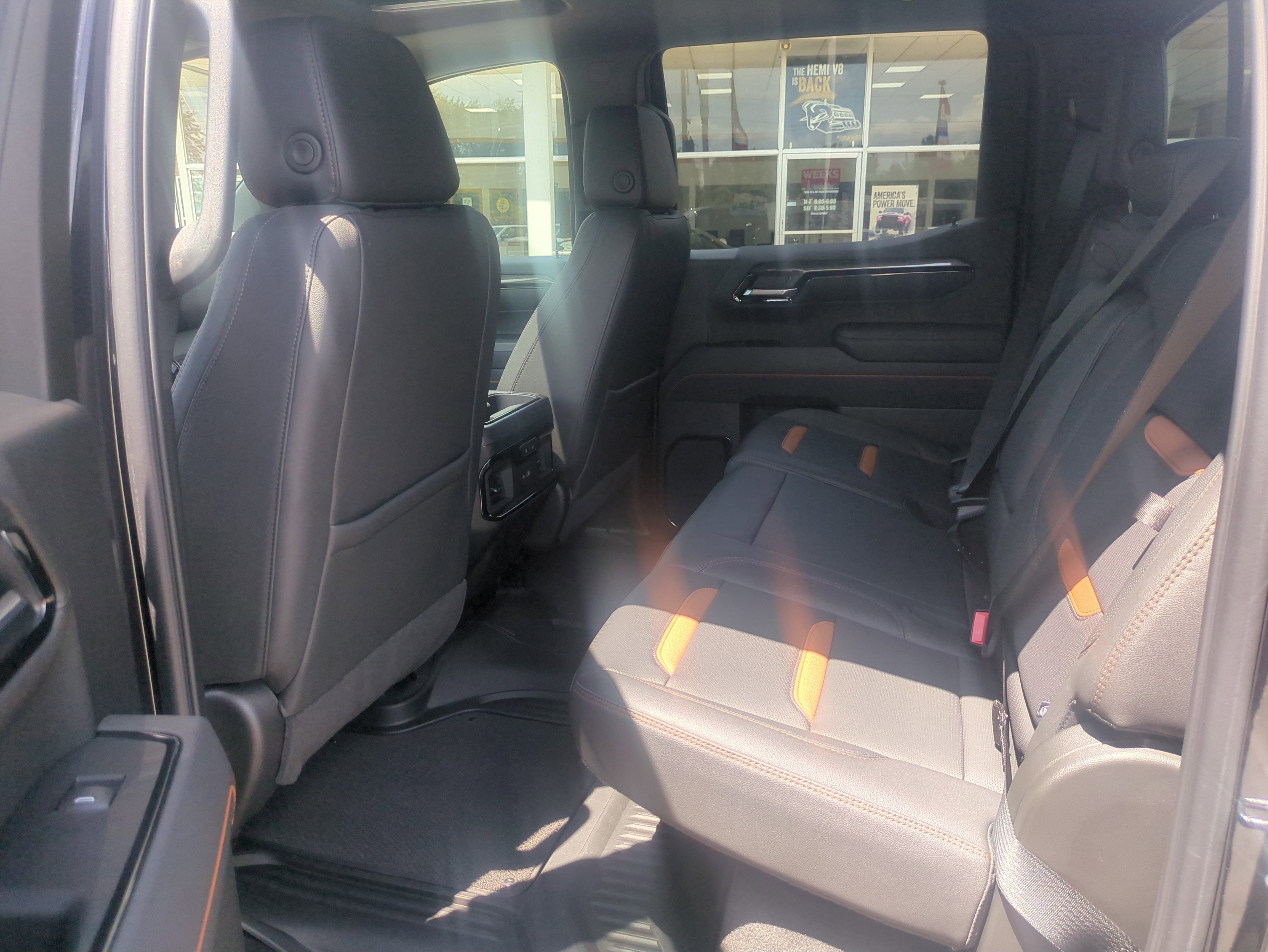 2025 GMC Sierra 1500 4WD Crew Cab Short Box AT4