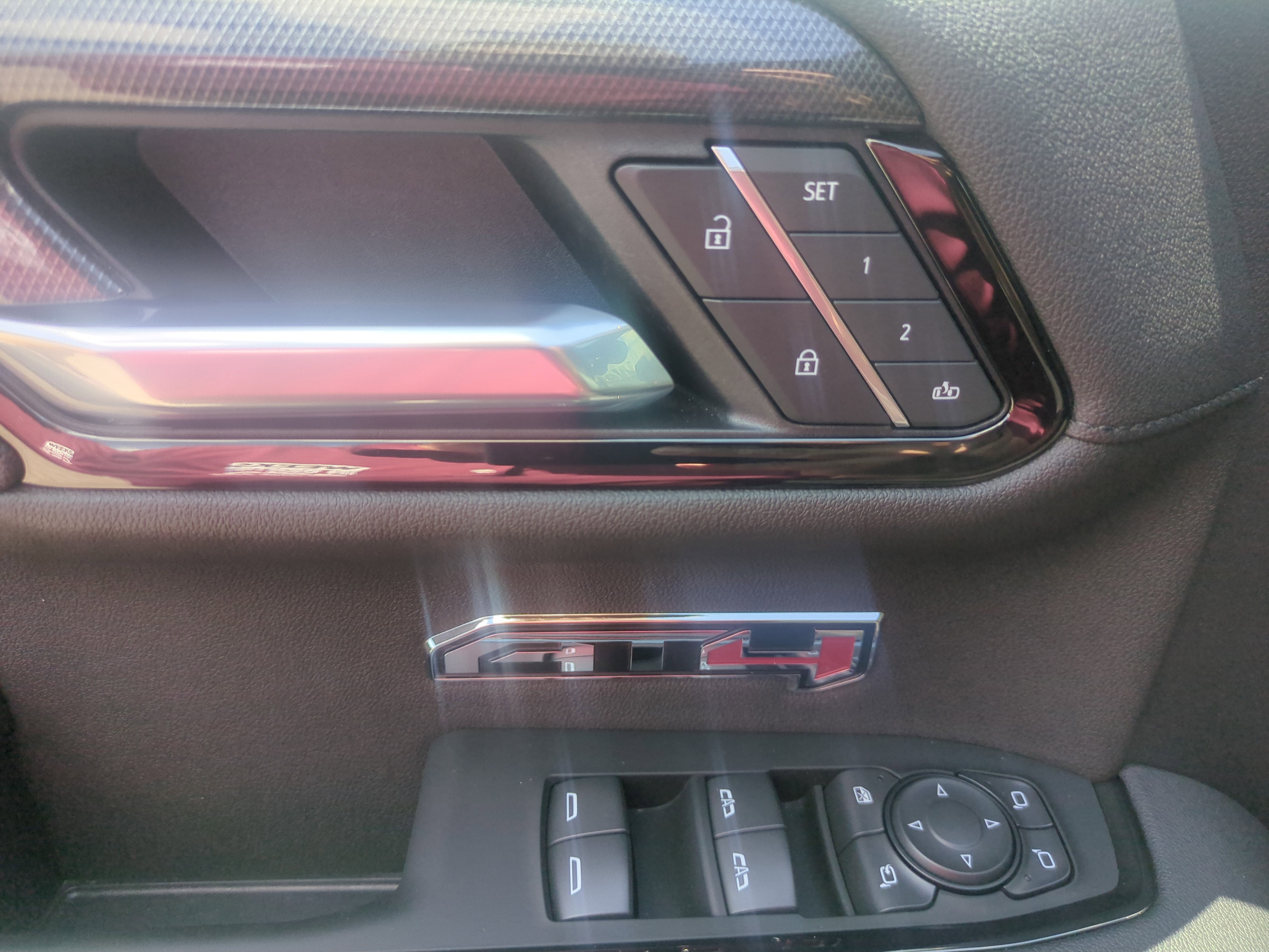 2025 GMC Sierra 1500 4WD Crew Cab Short Box AT4