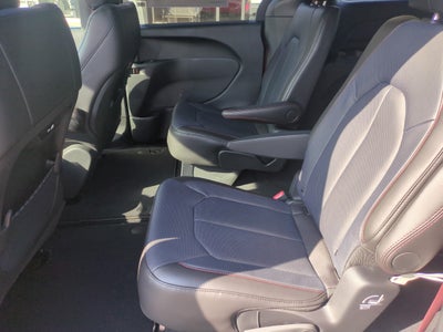 2027 Chrysler Pacifica PACIFICA SELECT