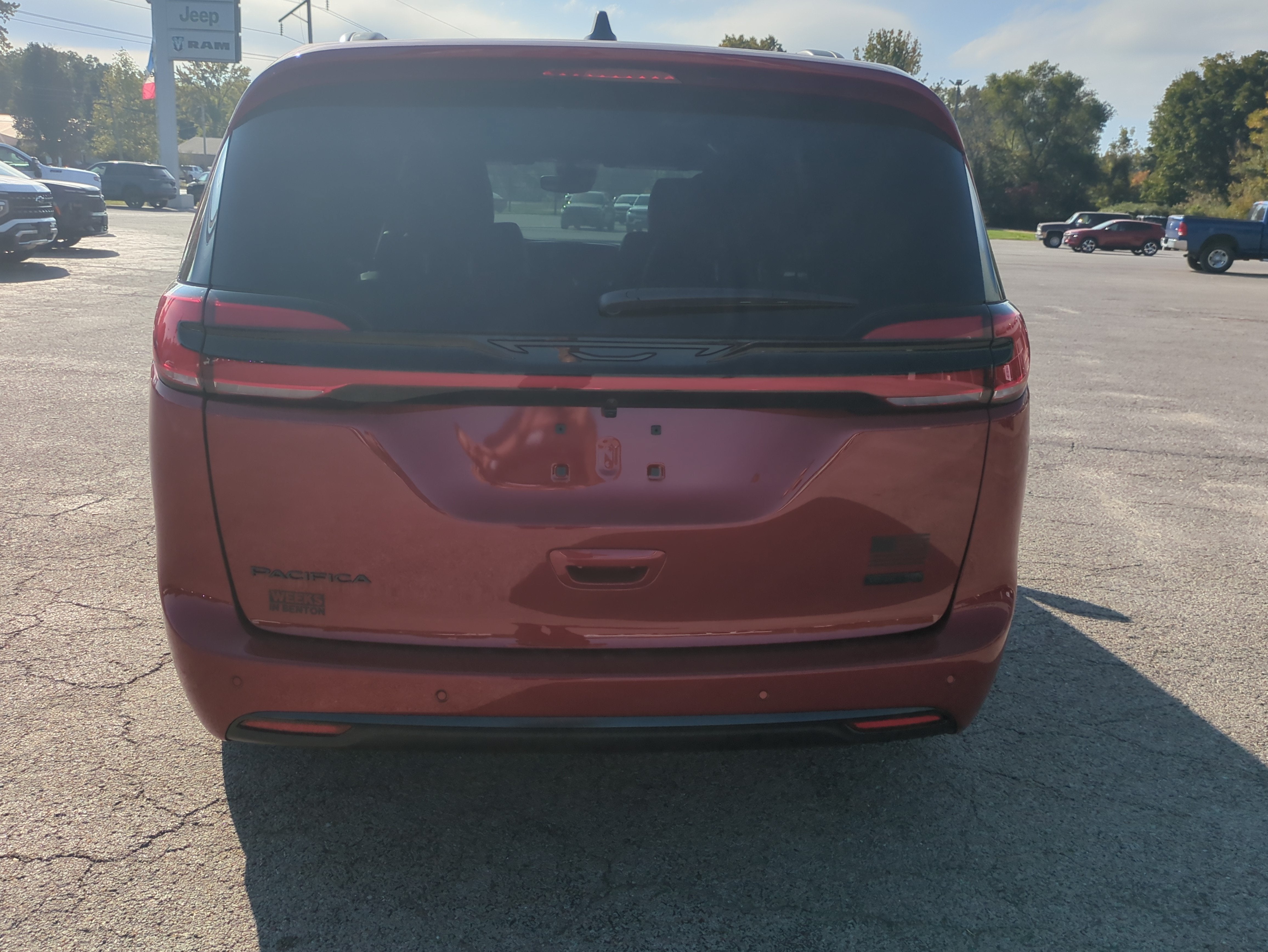 2027 Chrysler Pacifica PACIFICA SELECT