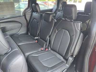 2027 Chrysler Pacifica PACIFICA SELECT