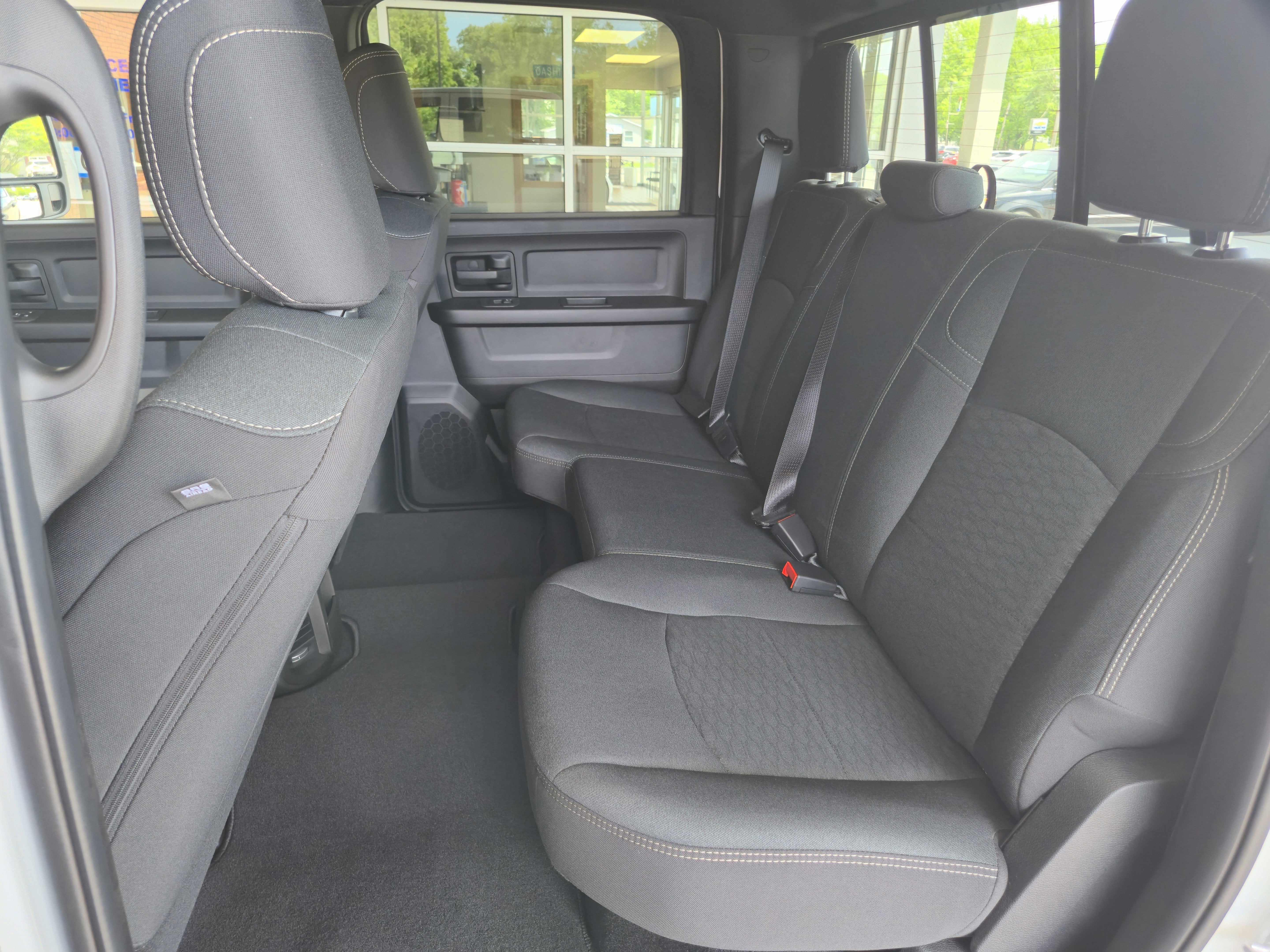 2026 RAM Ram 2500 RAM 2500 BLACK EXPRESS CREW CAB 4X4 6'4' BOX