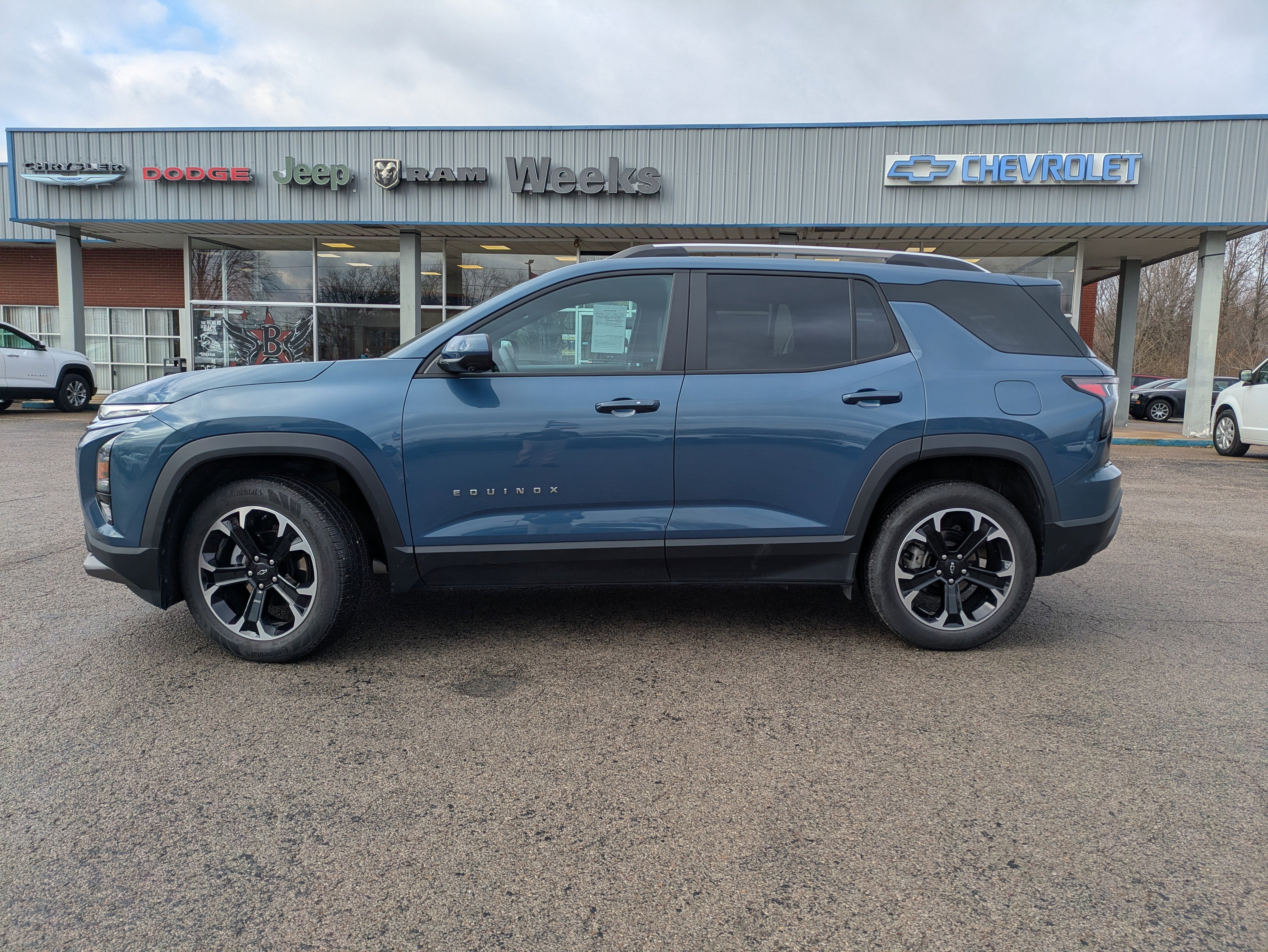 2025 Chevrolet Equinox AWD LT