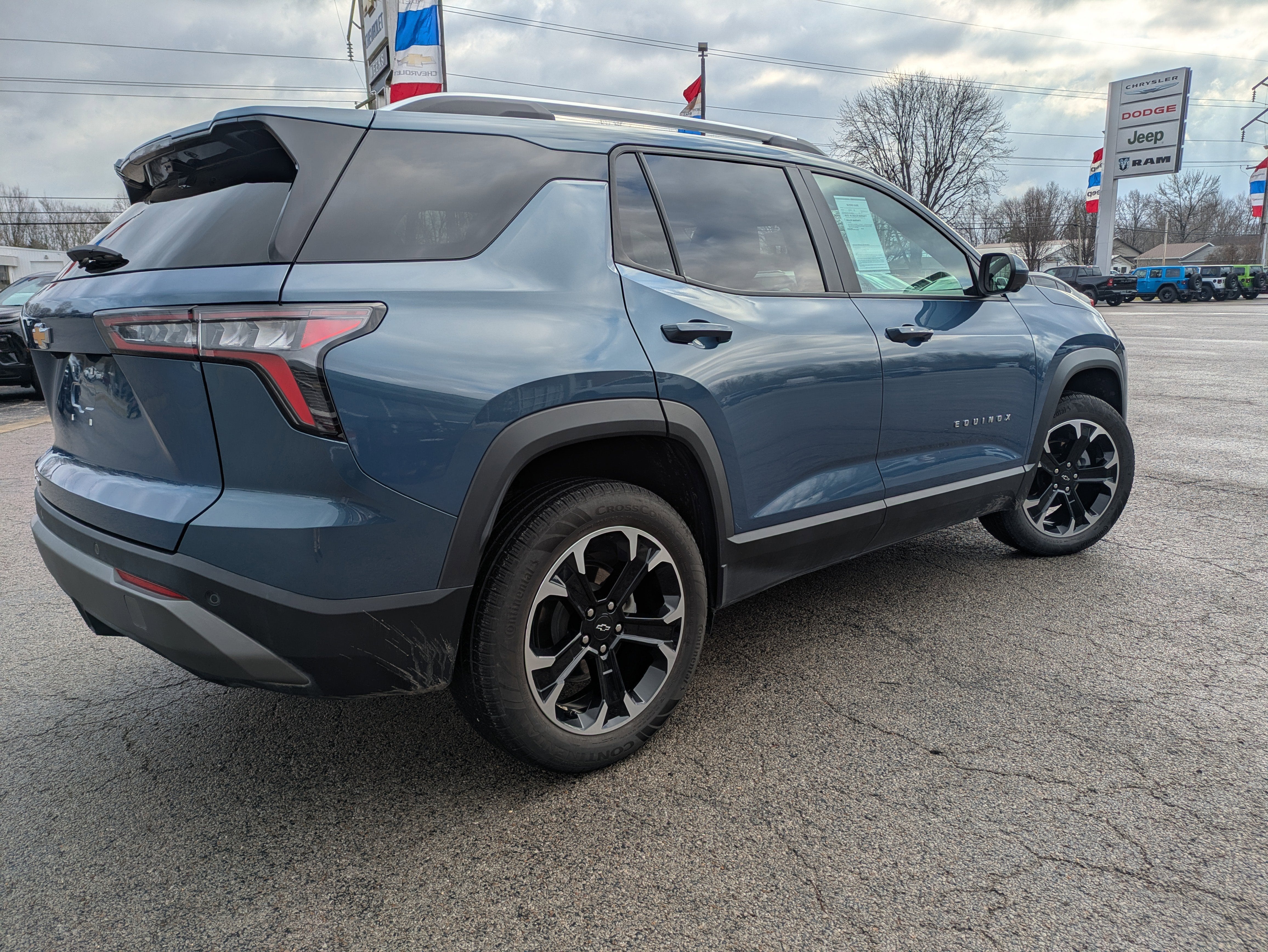 2025 Chevrolet Equinox AWD LT