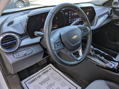 2025 Chevrolet Trax FWD LT