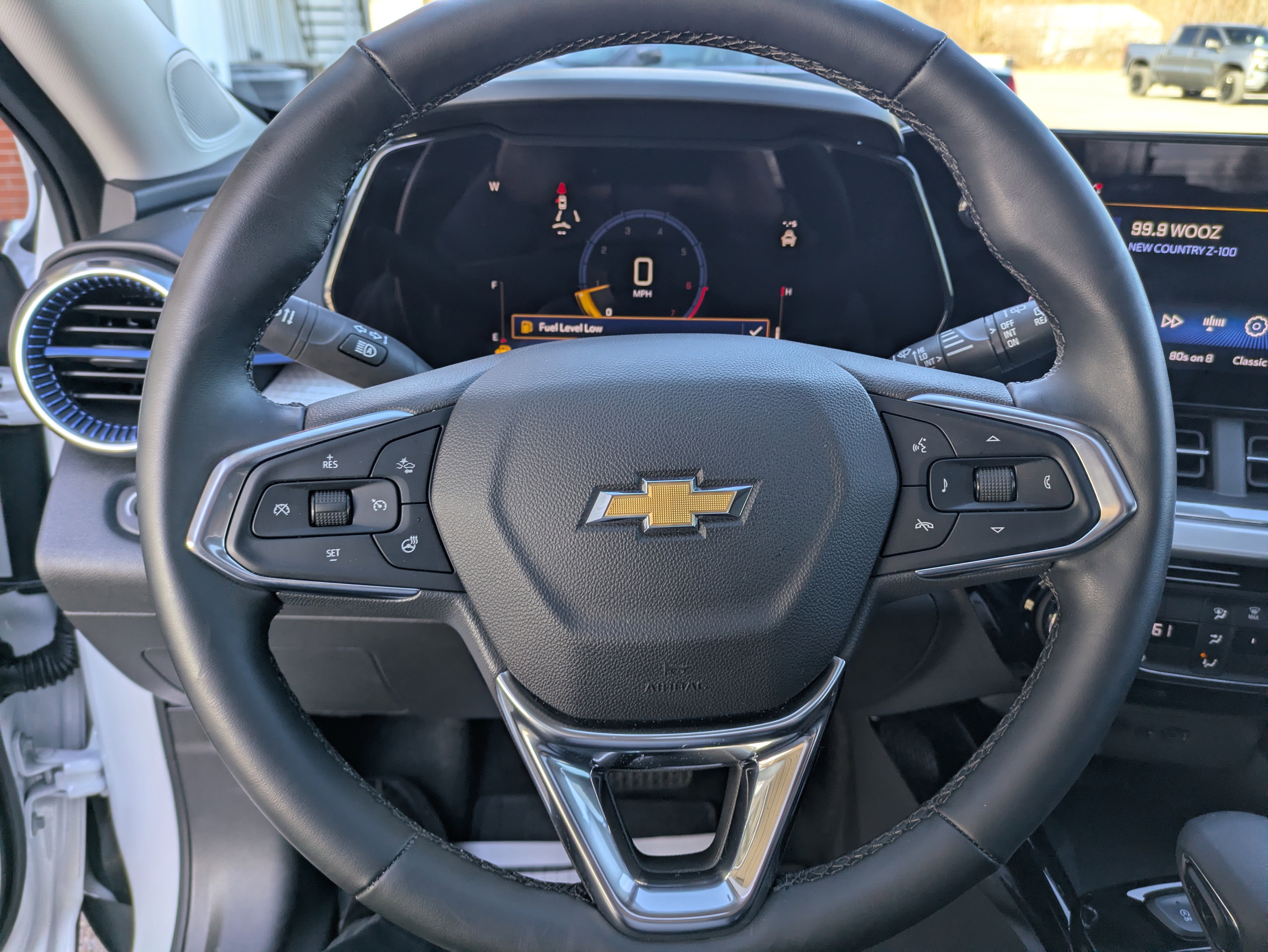 2025 Chevrolet Trax FWD LT