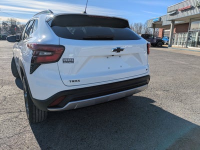 2025 Chevrolet Trax FWD LT