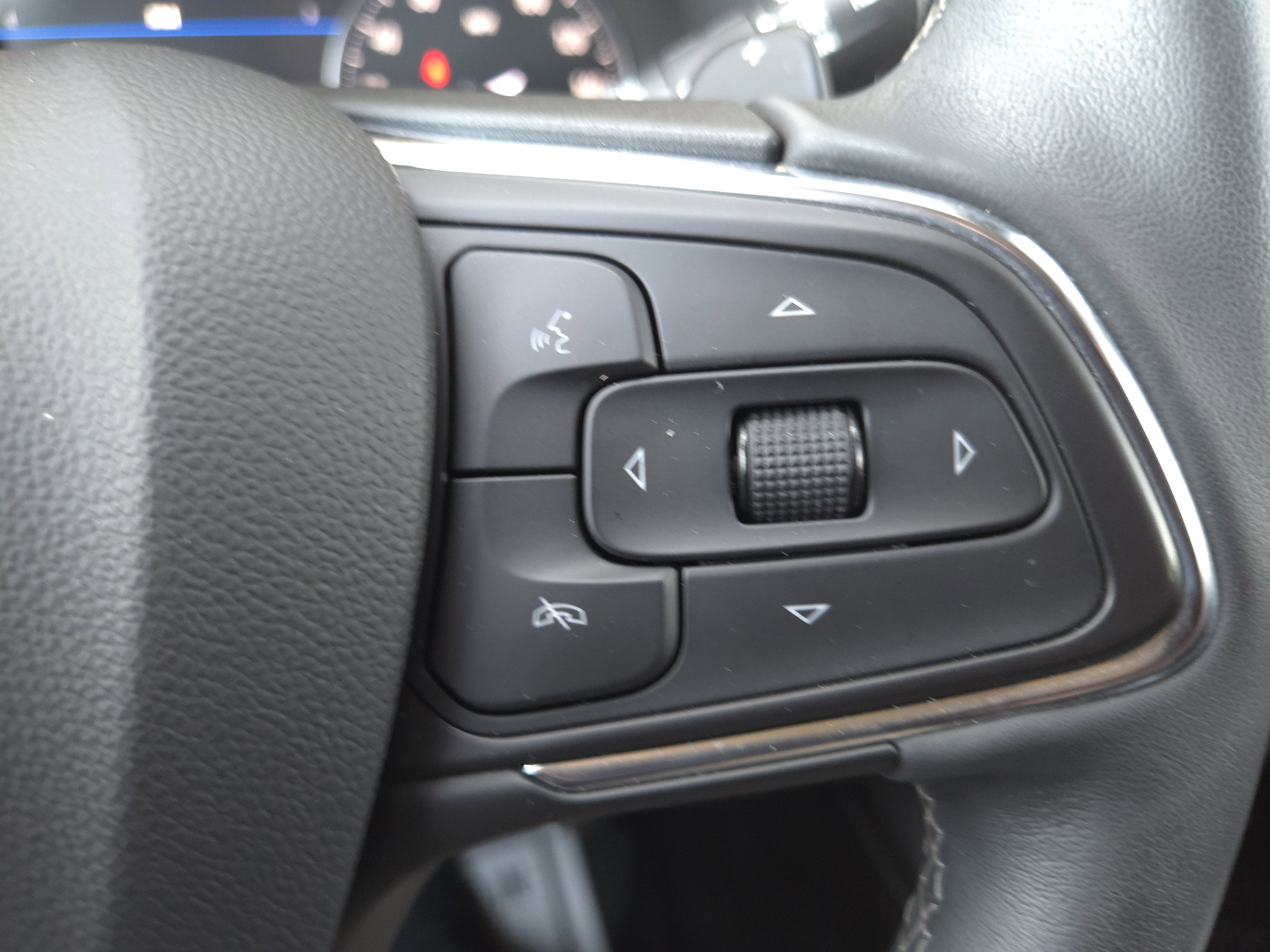 2023 Buick Envision Essence AWD