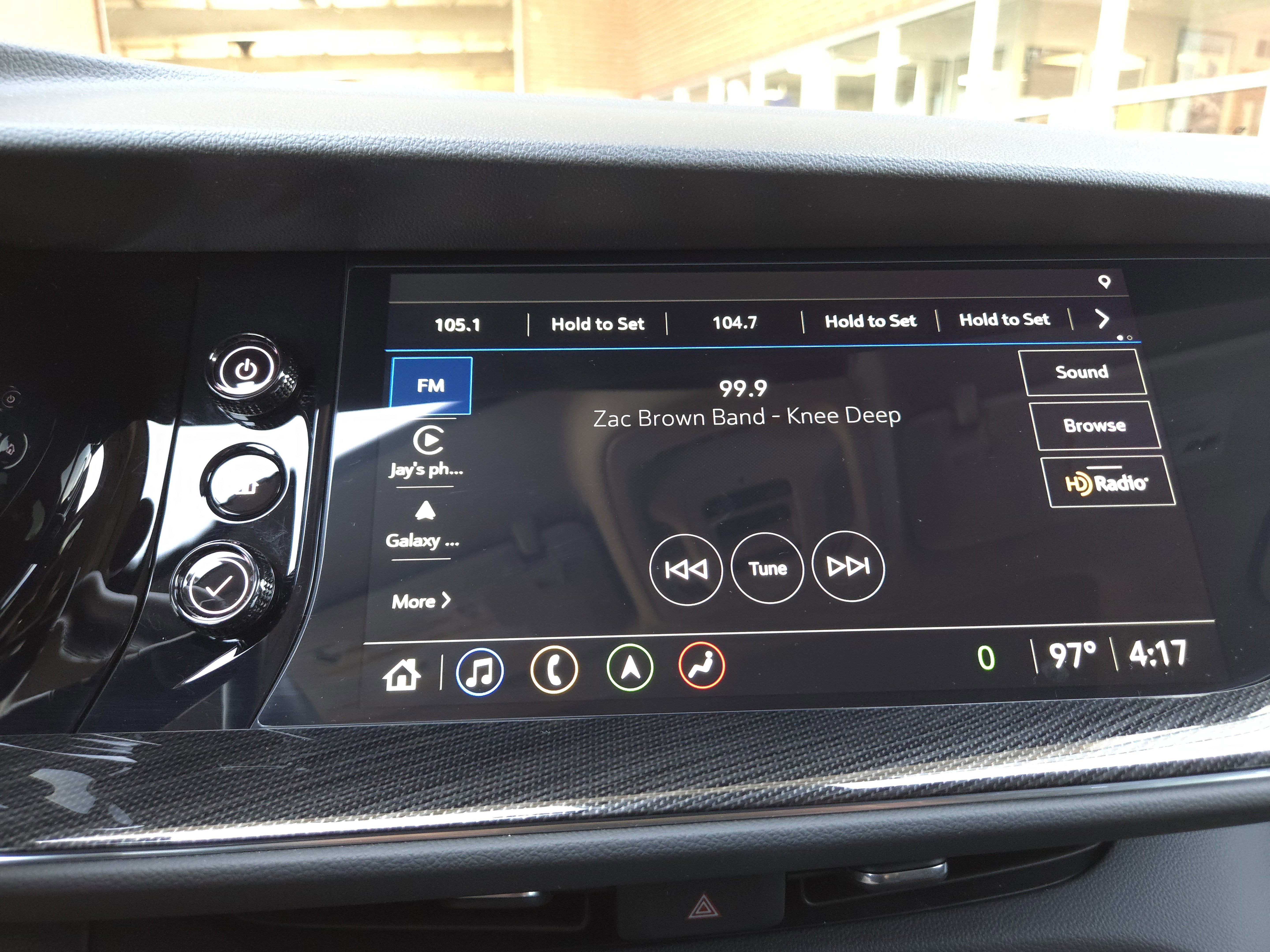 2023 Buick Envision Essence AWD